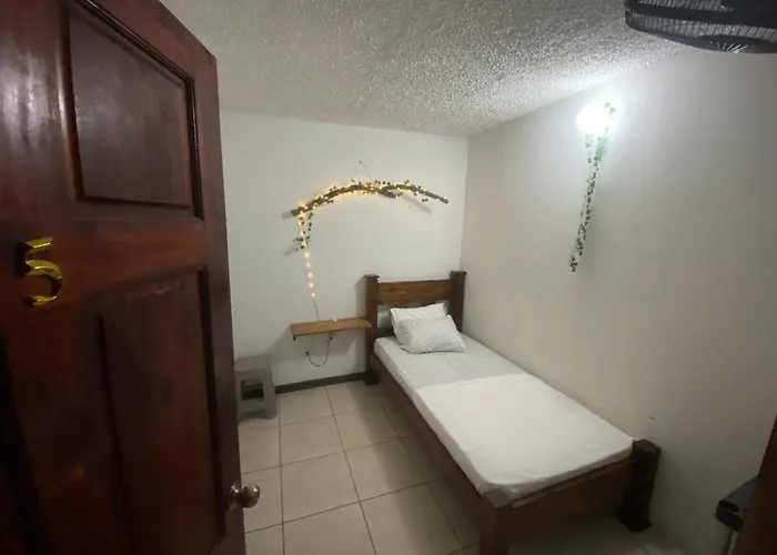 Hotel Casa Todah *