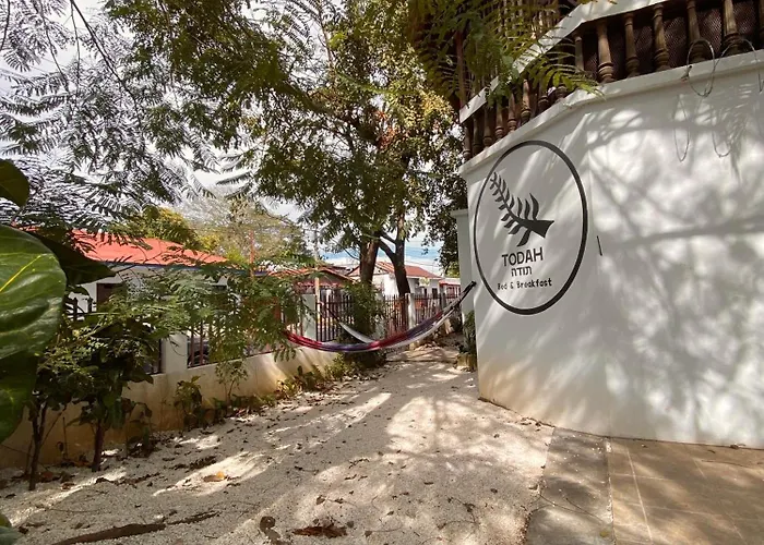 Casa Todah Hotel *