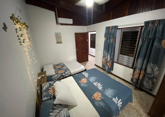 Hotel Casa Todah *